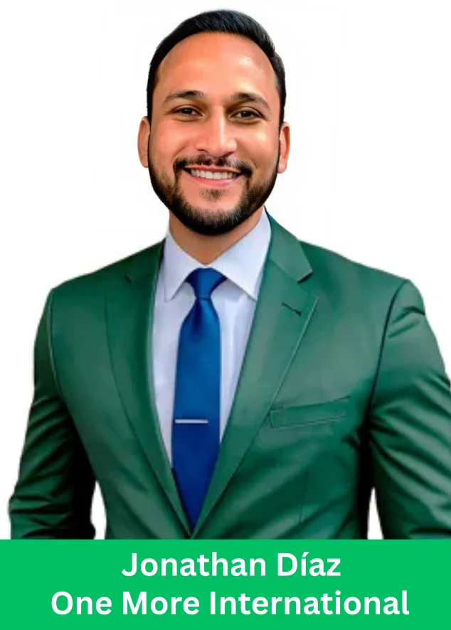 Jonathan Díaz celebrating Imperial Diamond Rank at One More International