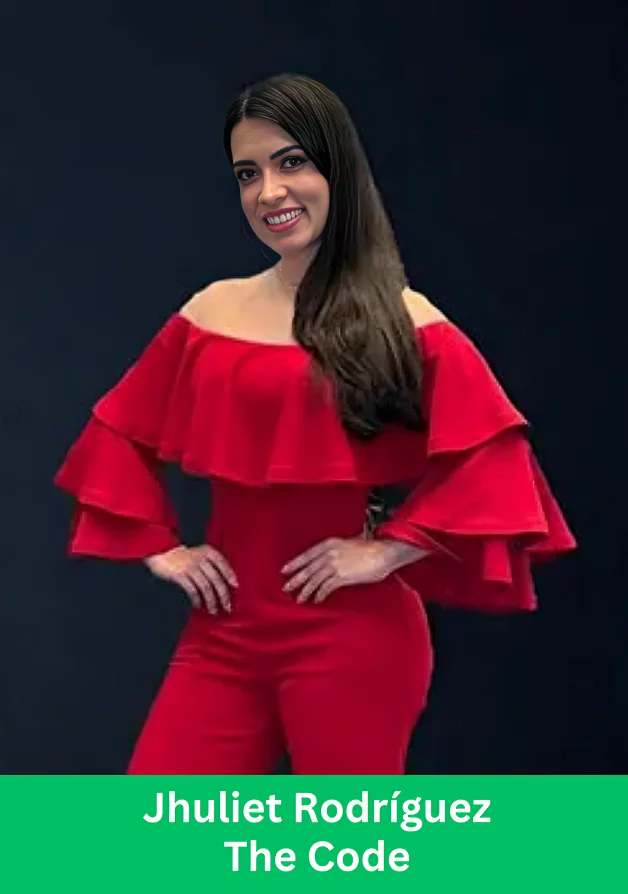 Jhuliet Rodríguez, a digital entrepreneur and leader at The Code, showcasing her leadership and mentorship-driven success.